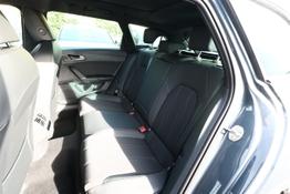 Cupra Leon Sportstourer ST eTSI DSG IntelliD Pano Matrix Edge SHZ 