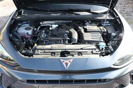 Cupra Leon Sportstourer ST eTSI DSG IntelliD Pano Matrix Edge SHZ 