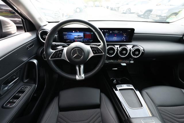 A-Klasse Progressive A 180 DCT DigCo ParkAs SHZ PDC Kam 