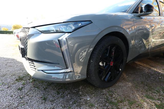 DS Automobiles 4 130 EAT8 Perf.Line LED HUD Nav Kam 19Z PDC 