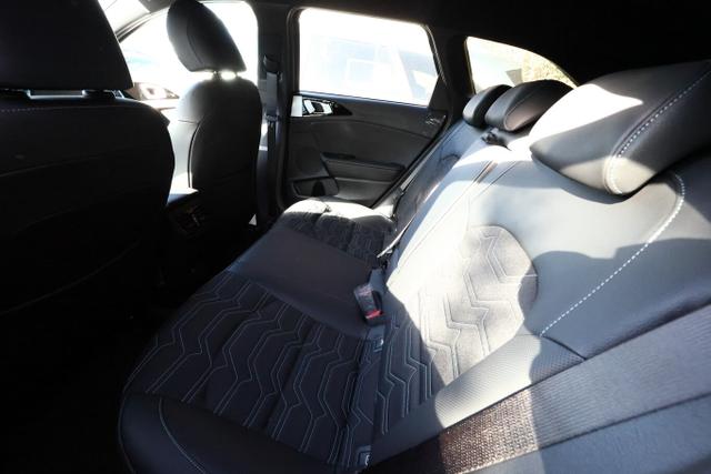 Ceed Sportswagon SW MHEV DCT JBL ACC SHZ elKlappe Key Bi-LED 