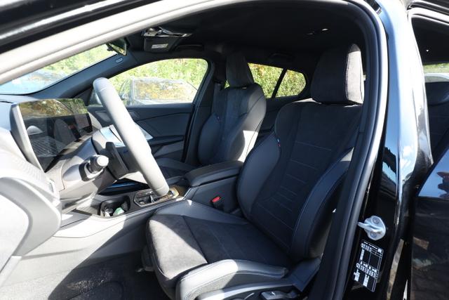 BMW 1er M Sport 120i ACC PrivG 2Z-Klima LED Nav Kam SHZ 