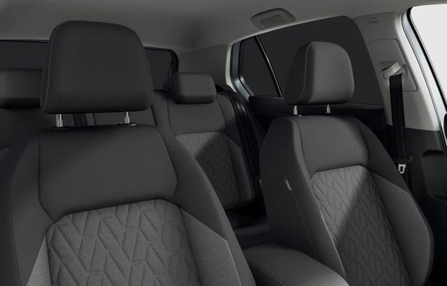 Volkswagen Golf 8 2.0 TDI 150 DSG LED Keyl ACC R2D 5J.Gar 