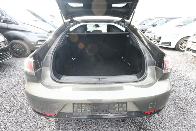 Peugeot 508 Allure 1.6 PT 180 Aut. KeyL Kam PDC CarPlay 