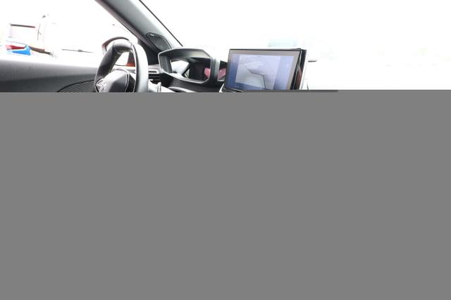 Peugeot 2008 GT 1.2 PT 155 Aut. SchiebeD LED Nav ACC 