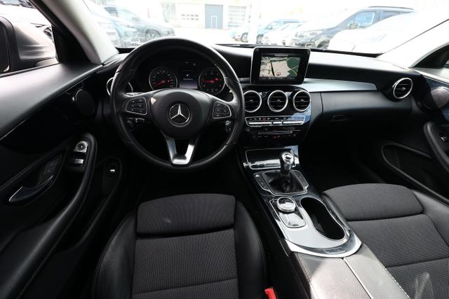 Mercedes-Benz C-Klasse C 220 d LED Nav ParkAs Tempomat LM17Z Klimaaut. 