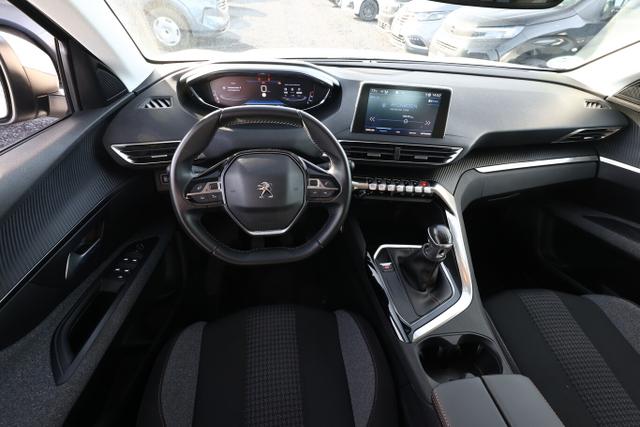 Peugeot 5008 Active 1.2 PT 130 7S DigiKom SHZ PDC LaneAs BT 17Z 