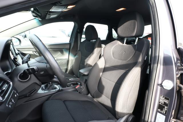 Hyundai i30 N Line 1.4 T-GDI 140 N-Line Nav PDC LM19Z Temp 