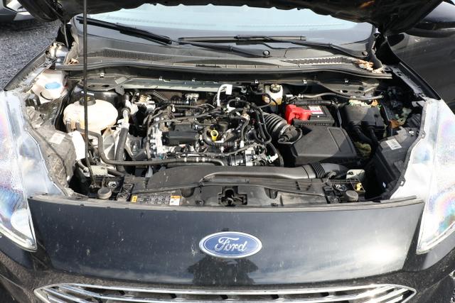 Ford Kuga Titanium 1.5 EcoBoost 150 LED AHK Nav 17Z 