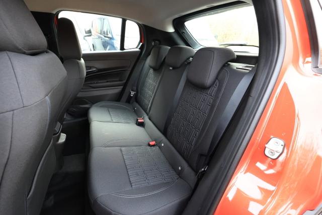 Fiat 600 Basis MHEV 110 DCT Nav SHZ KeyL LED Kam PDC CarP 