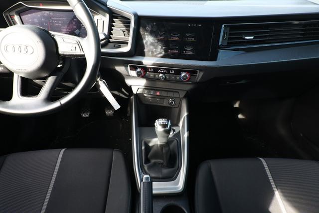 Audi A1 Sportback advanced 30 TFSI 110 PDC Temp LM16Z 