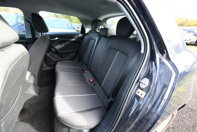 Audi A1 Sportback advanced 30 TFSI 110 PDC Temp LM16Z 