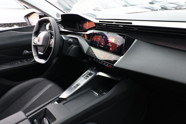 Peugeot 308 Allure Pack 1.2 PureTech 130 Aut Nav Kam PDC 