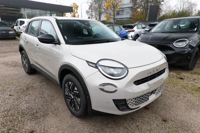 Fiat 600 - MHEV 145 DCT LED Nav ACC Kam Keyl Klimaaut