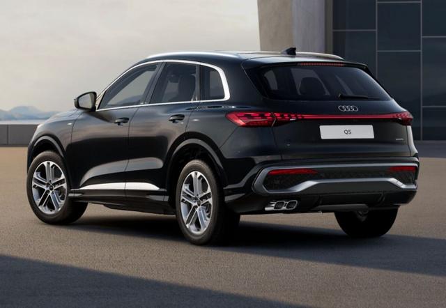 Audi Q5 S line TDI 204 neues Modell Tech Pano PrivG 