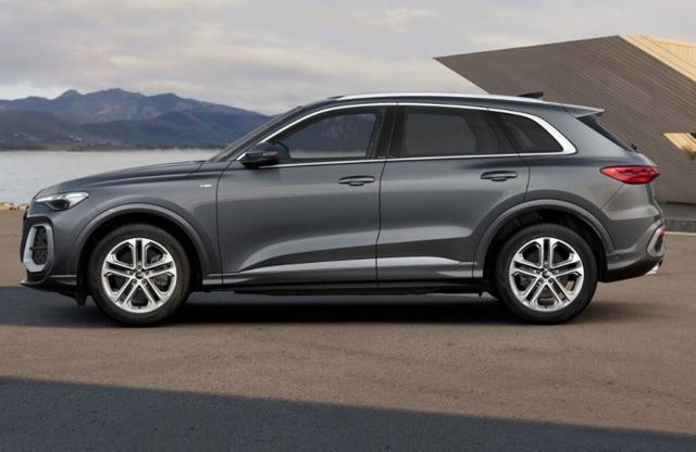 Audi Q5 S line TDI 204 neues Modell Tech Pano PrivG 
