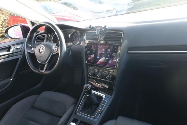 Volkswagen Golf Highline VII 1.5 TSI 150 Pano AHK ACC Nav 