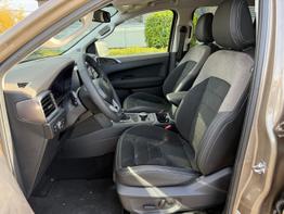 Volkswagen Amarok Style 3.0 TDI 241 AT 4M HardT AHK Nav ACC 