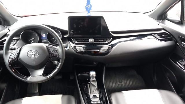 Toyota C-HR Premium 2.0 Hybrid 184 CVT Nav ParkAs PDC 