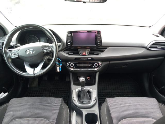 Hyundai i30 Select 1.4 100 LED PDC SHZ LM15Z Klimaaut. 