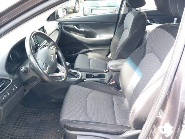 Hyundai i30 Select 1.4 100 LED PDC SHZ LM15Z Klimaaut. 