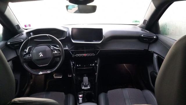 Peugeot 2008 GT 1.2 Puretech 130 Aut. LED Pano Nav 