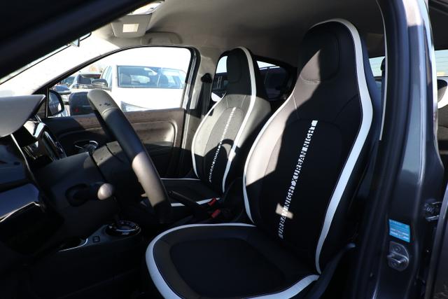 Renault Twingo Electric Urban Night Nav PDC Kam Temp 