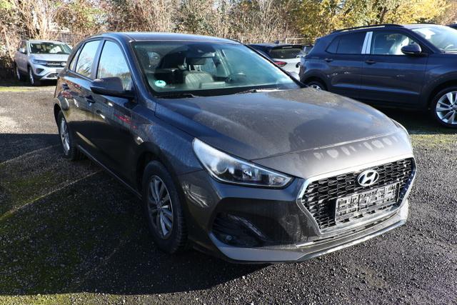 Hyundai i30 - Select 1.4 100 LED PDC SHZ LM15Z Klimaaut.