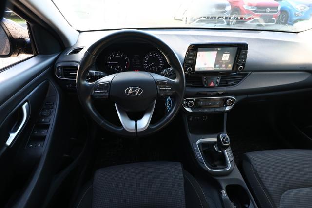 Hyundai i30 Select 1.4 100 LED PDC SHZ LM15Z Klimaaut. 