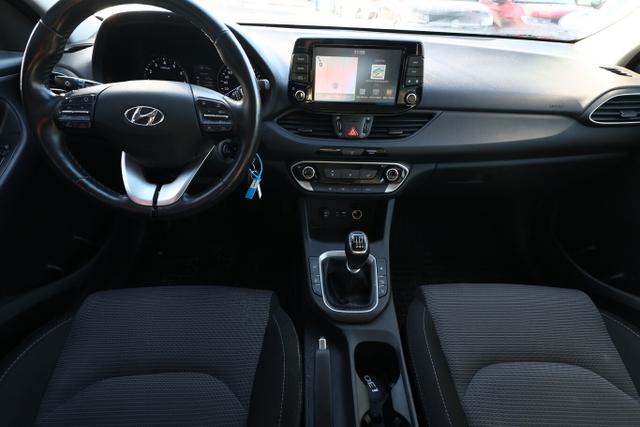 Hyundai i30 Select 1.4 100 LED PDC SHZ LM15Z Klimaaut. 