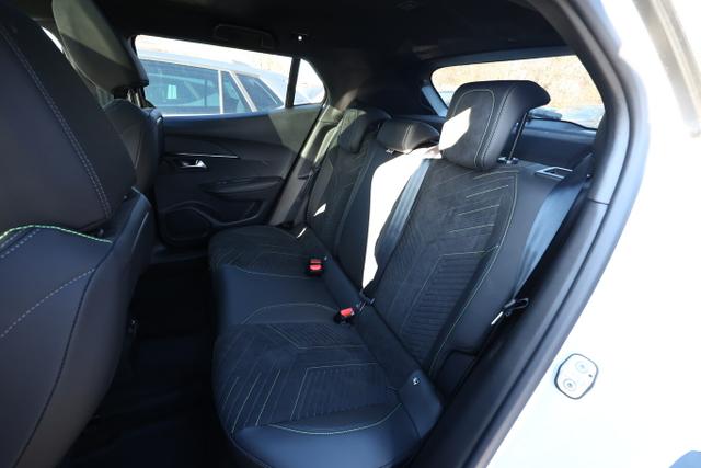 Peugeot 2008 GT MHEV 145 DSC6 ACC 360° Pano Massage SHZ 