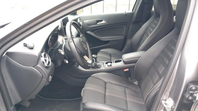 Mercedes-Benz GLA Urban 180 Pano Nav LED eHk ParkAs LaneAs 18Z 