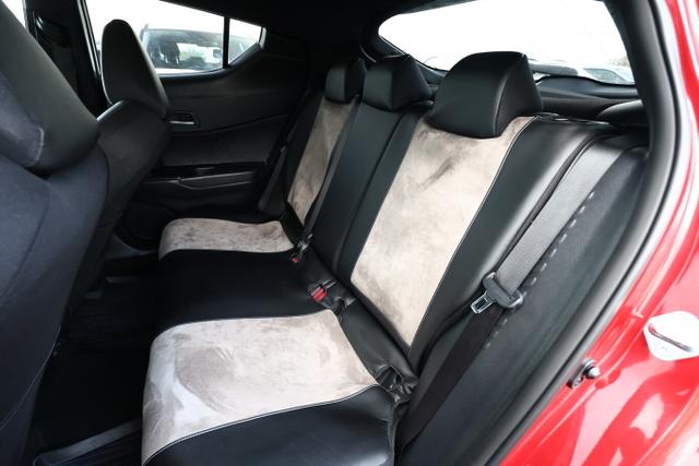 Toyota C-HR Premium 2.0 Hybrid 184 CVT Nav ParkAs PDC 