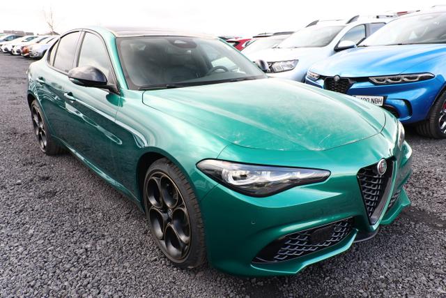Alfa Romeo Giulia Intensa 2.2 D 210 AT8 Q4 Matrix Pano Nav 