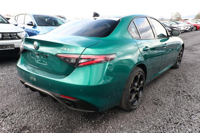Alfa Romeo Giulia Intensa 2.2 D 210 AT8 Q4 Matrix Pano Nav 