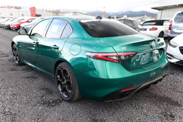 Alfa Romeo Giulia Intensa 2.2 D 210 AT8 Q4 Matrix Pano Nav 