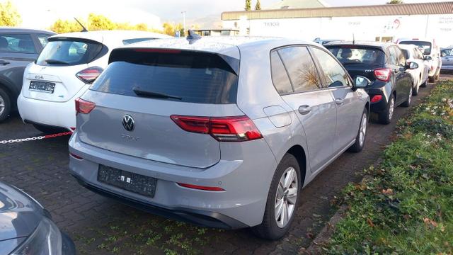 Volkswagen Golf LIFE VIII 1.5 TSI 130 Nav ACC SHZ PDC KeyL 