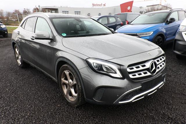 Mercedes-Benz GLA Urban 180 Pano Nav LED eHk ParkAs LaneAs 18Z 