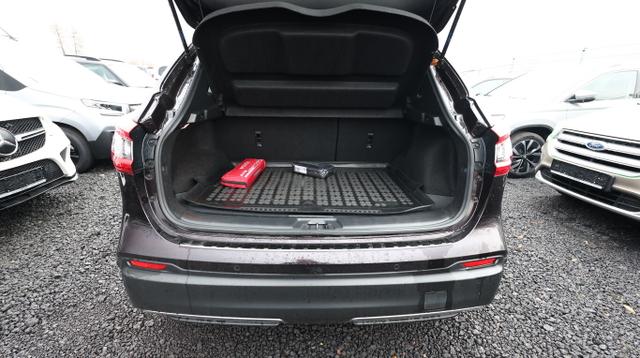 Nissan Qashqai N-CONNECTA 1.3 DIG-T 159 Pano Kam360 PDC 