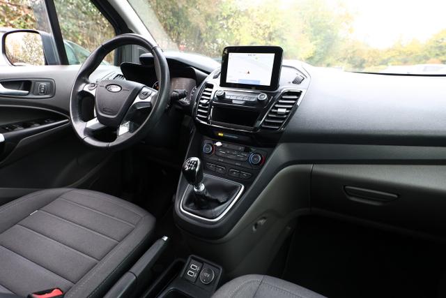 Ford Tourneo Connect Titanium 1.5 TDCi 120 StandH Nav 