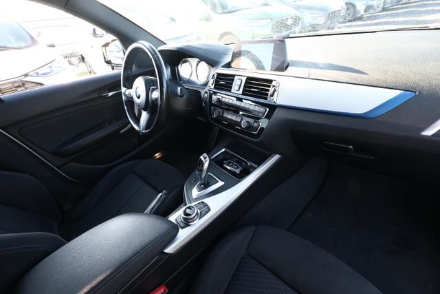 BMW 1er 120i M Sport LED Nav Temp PrivG PDC 18Z Klimaaut 