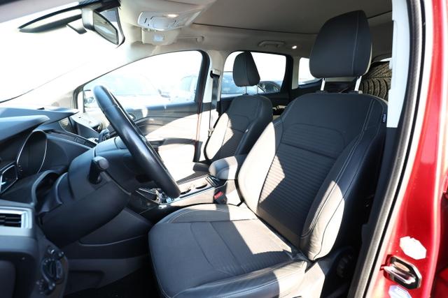 Ford Kuga Titanium 2.0 TDCi 180 4x4 Pano Nav AHK PDC 