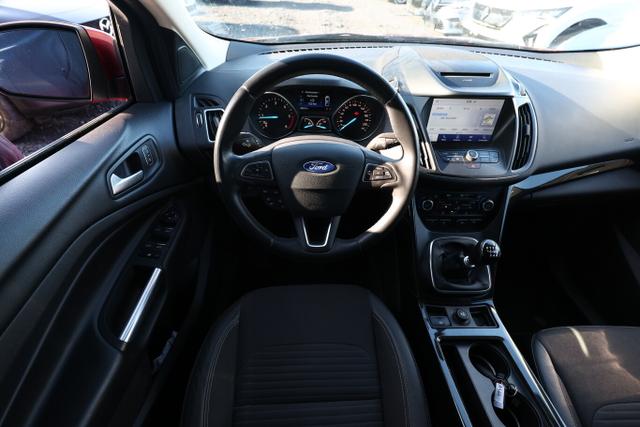 Ford Kuga Titanium 2.0 TDCi 180 4x4 Pano Nav AHK PDC 