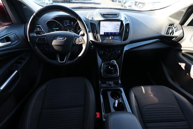 Ford Kuga Titanium 2.0 TDCi 180 4x4 Pano Nav AHK PDC 