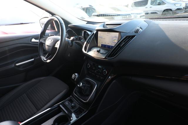 Ford Kuga Titanium 2.0 TDCi 180 4x4 Pano Nav AHK PDC 