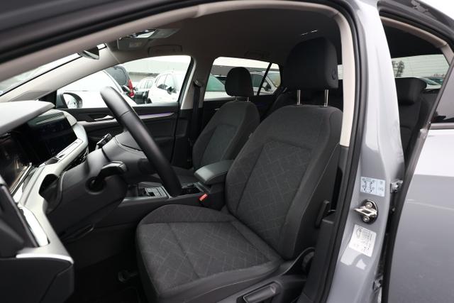 Volkswagen Golf LIFE VIII 1.5 TSI 130 Nav ACC SHZ PDC KeyL 