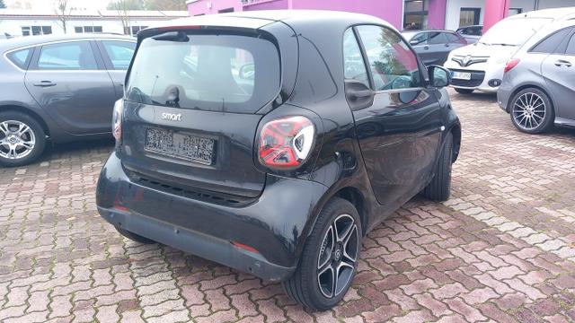 Smart fortwo prime coupe EQ LED Nav Pano Kam PDC SHZ 