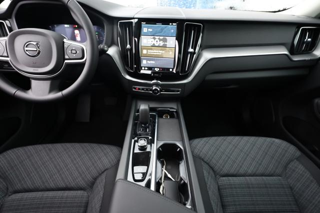 XC60 Core T6 Recharge AWD LED Pano ACC Kam Keyl 