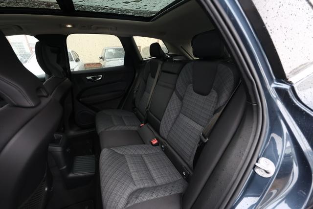 XC60 Core T6 Recharge AWD LED Pano ACC Kam Keyl 