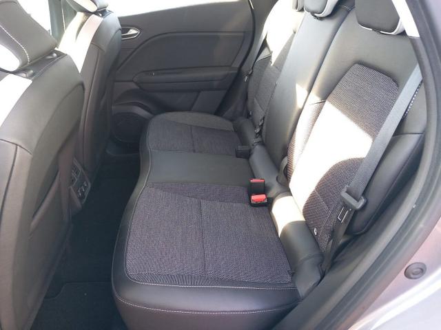 Renault Captur Intens II TCe 155 EDC Nav Kam PDC SHZ 17Z 